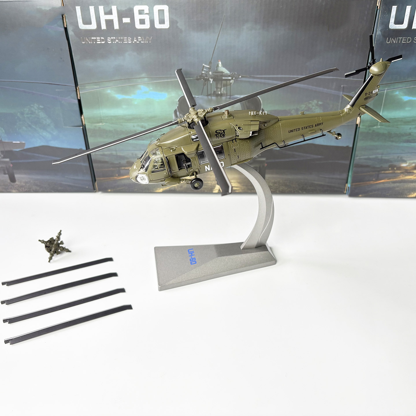 Model Kit Helicopter - Helikopter U.S. UH-60 Black Hawk w