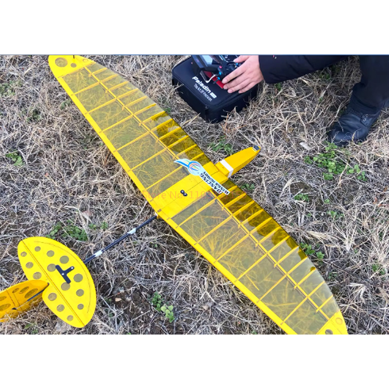 Model Kit Expert - Zestaw do budowy szybowca Discus Launch