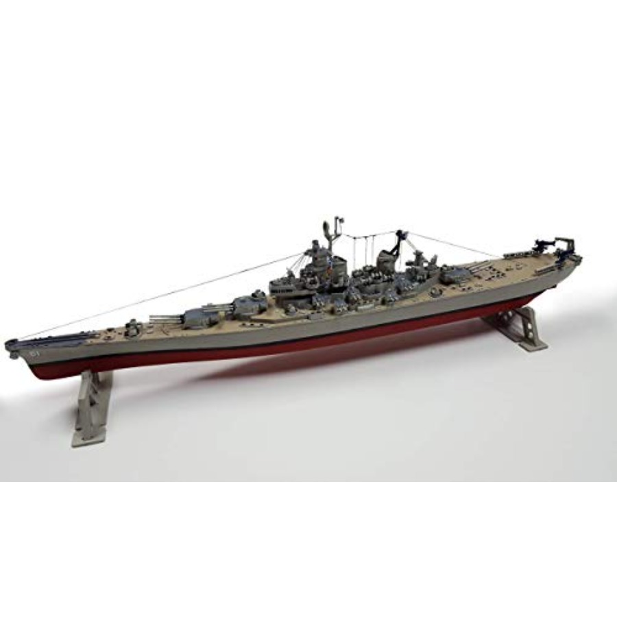 Plastikowy model do składania  – Model Kit Uss Iowa recenzja i cena