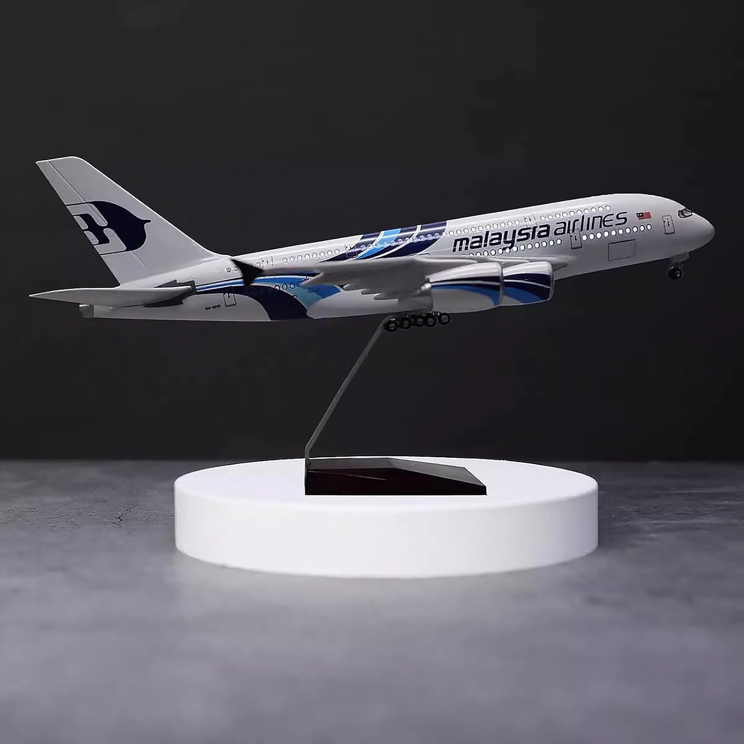 Model samolotu Malaysia Airlin – Model Kit Airplane recenzja i cena