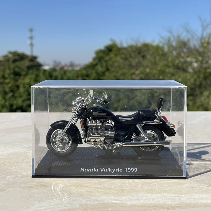 1:18 ze stopu 1999 Valkyrie To – Model Kit Valkyrie recenzja i cena